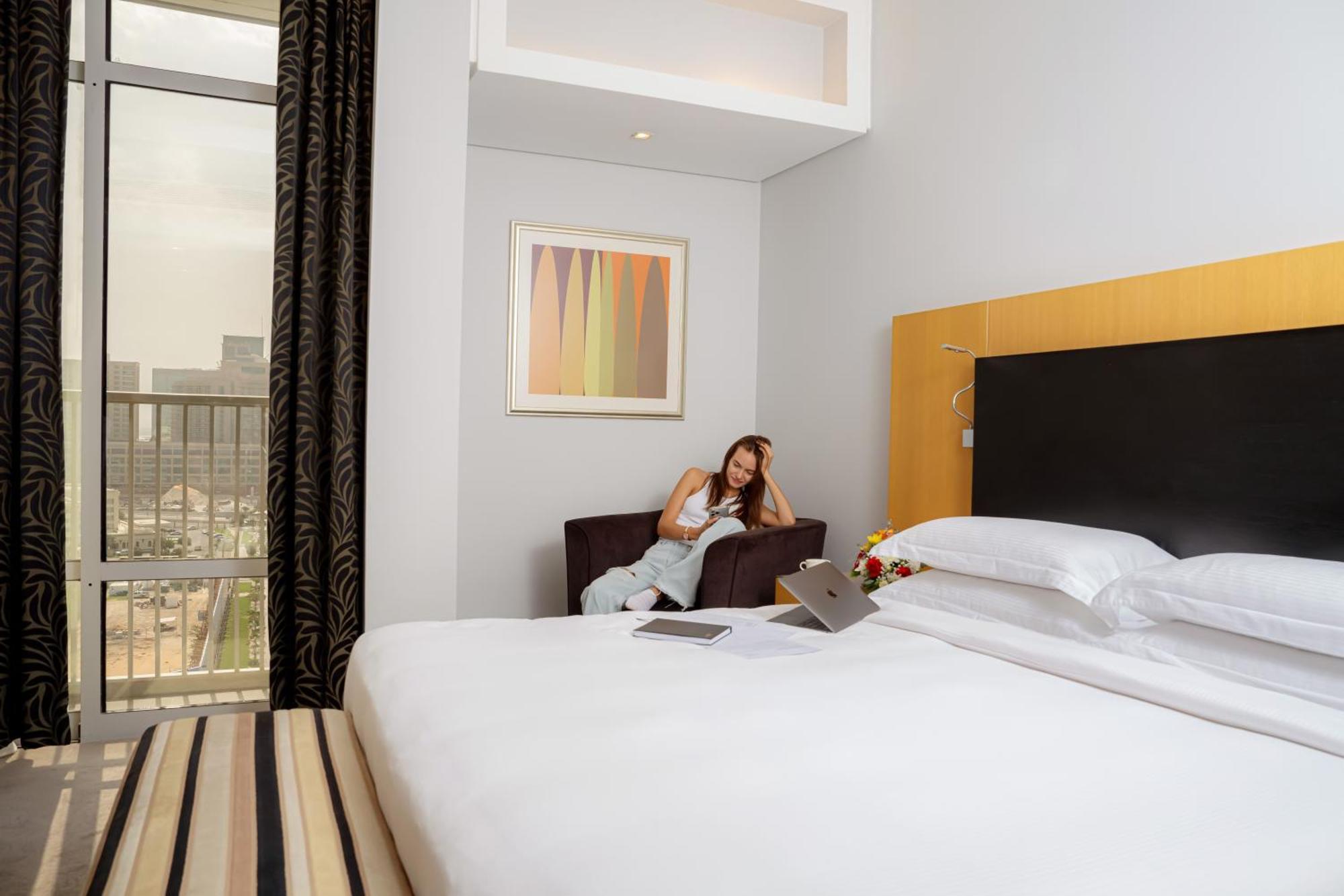 Hala Arjaan By Rotana, Deluxe Hotel Apartments Αμπού Ντάμπι Εξωτερικό φωτογραφία