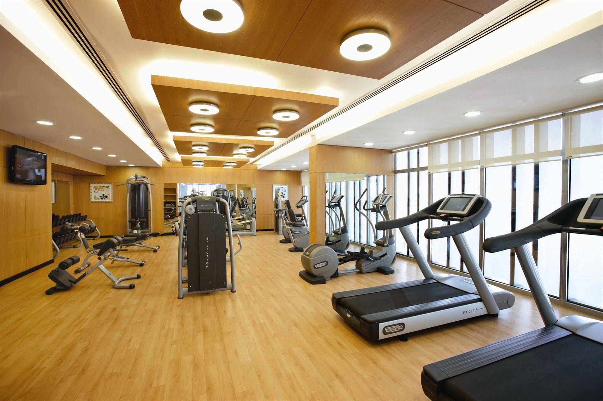 Hala Arjaan By Rotana, Deluxe Hotel Apartments Αμπού Ντάμπι Ανέσεις φωτογραφία